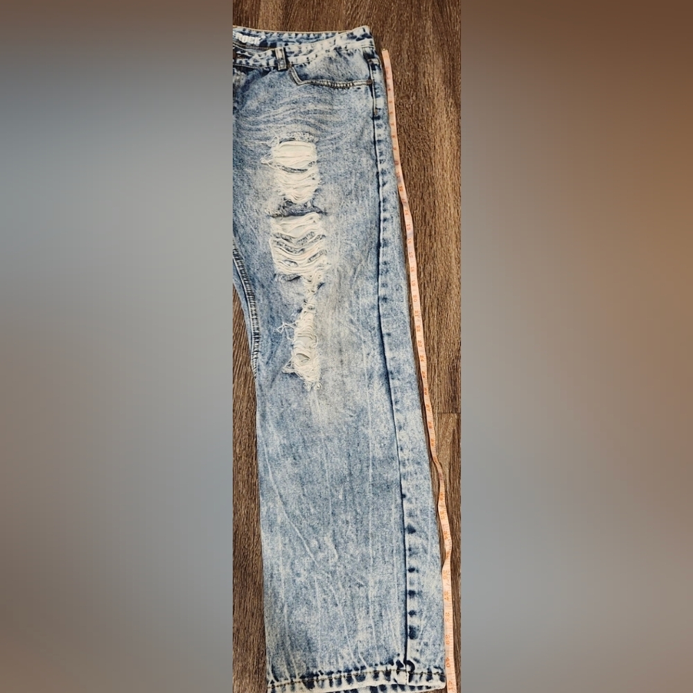 True Rock Men’s Distressed Jeans | Acid Wash Denim | Like New - Picture 8 of 8